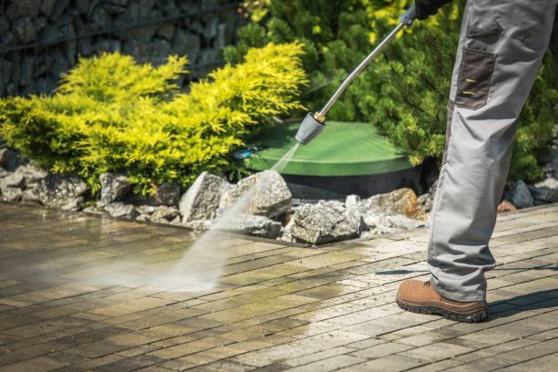 Best Pool Deck Cleaning  in Hamilton, OH